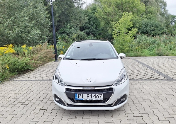 Peugeot 208 cena 36000 przebieg: 140000, rok produkcji 2016 z Leszno małe 137